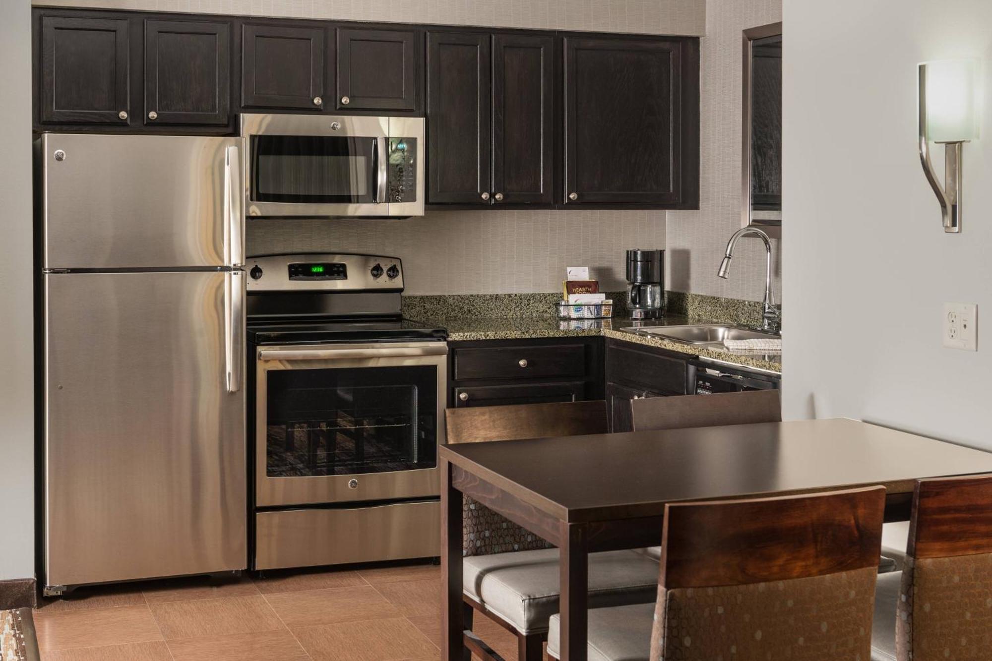 Hotel Boston 3*